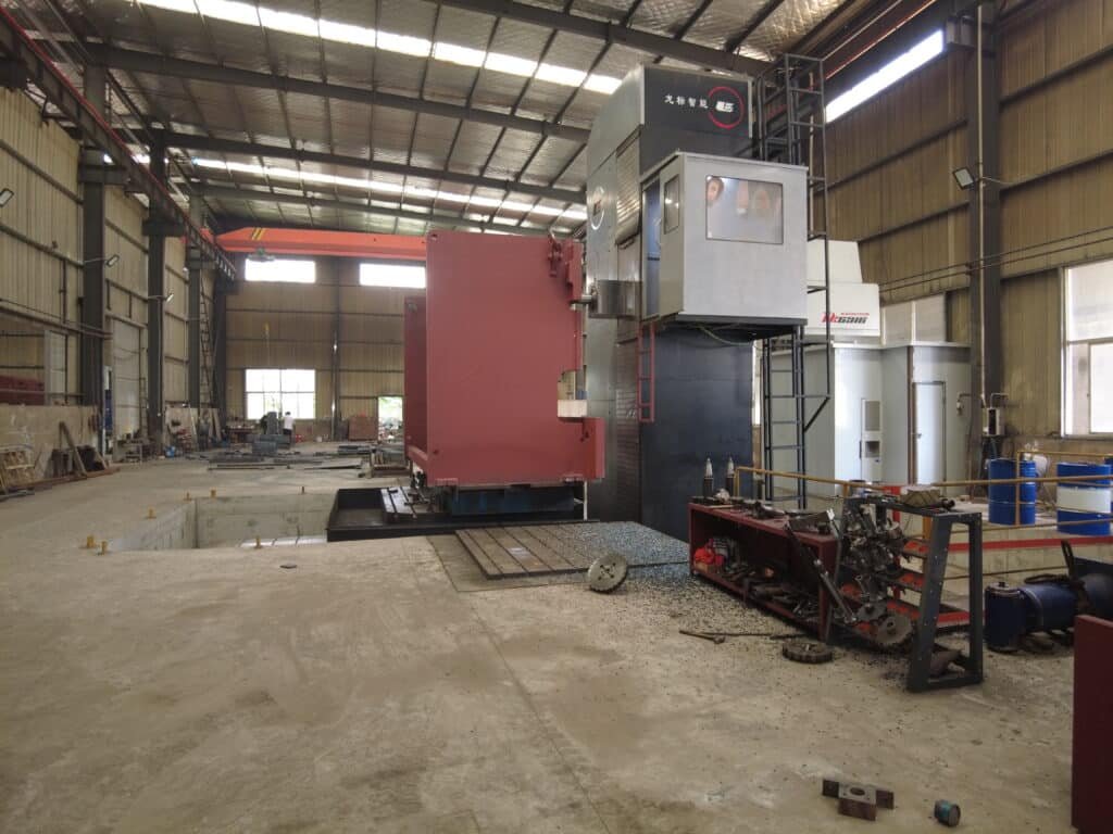 Mecanizado de prensas plegadoras grandes